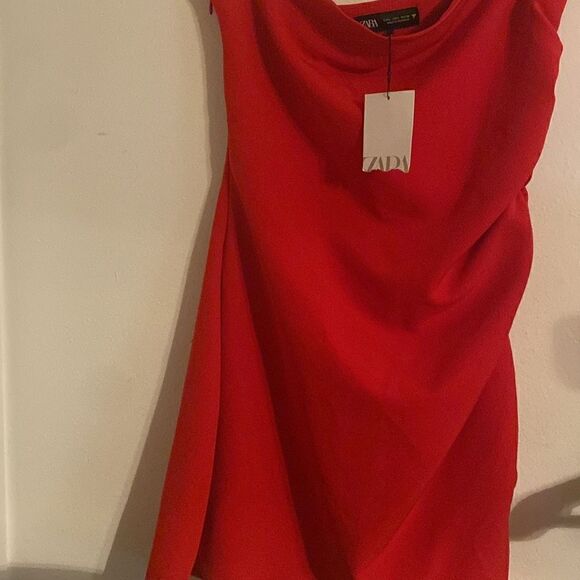 NWT Zara Side Ruched Strapless Cherry Red Bodycon Mini Dress - Picture 6 of 9